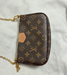 lv小麻将包 全新带包装礼盒 私聊可发实拍视频 可议价