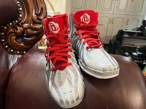 阿迪达斯篮球鞋,罗斯4.5,rose4.5,玫瑰4.5,白斑