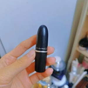 mac 经典小辣椒口红602 宝贝用过两次,正品保真 九成新