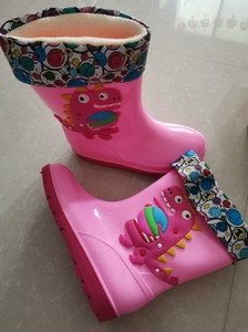 儿童雨鞋  全新，活内里加绒内长21.5厘米35-36码