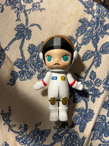 泡泡玛特职业系列二代 molly宇航员 69 (白)保证正品无