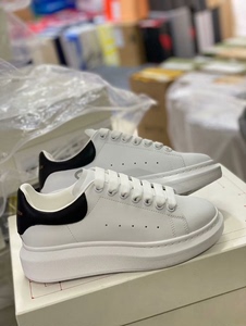 最新款麦昆小白鞋原版完美复刻☑配送最新专柜全套包装全系列颜色
