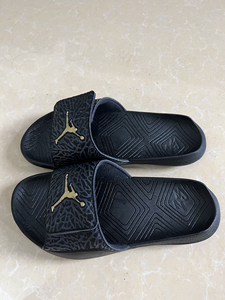 000人付款淘宝正品耐克jordan aj7拖鞋37.5码黑白爆裂纹拖鞋耐克