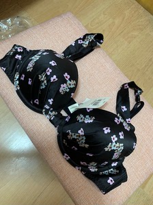 topshop夏季薄款内衣36a/80a有钢托