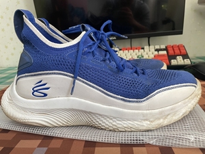 安德玛 curry8 库里8蓝白  43码 购于识货 成色自