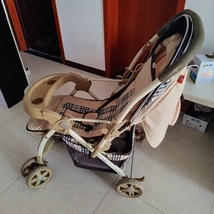 goldenbaby婴儿推车,买了后发现自家的车乐驰后备箱太