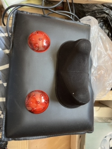 傲威按摩靠垫,多位置按摩,全新