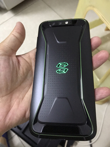 黑鲨一代游戏手机,全网通8 128游戏畅玩 高通骁龙845