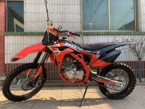 出售波速尔歼11,9.9成新20年11月份出厂21年五月一日