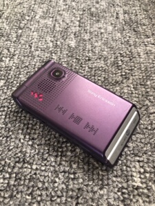 几乎全新索尼爱立信w380成色不错,9新 外屏不显示是通病