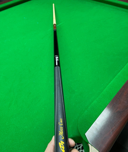 美兹魁冲杆,紫心木前节,成色9.8新,后把只有正常使用痕迹.