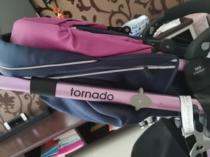 tornado婴儿车