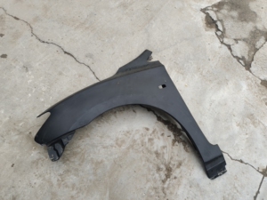 尼桑轩逸经典叶子板