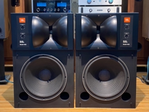 jbl 4425音箱经典十二寸大书架