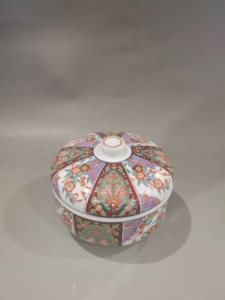 000人付款淘宝日本回流 有田烧锦松梅弥右卫门 盖盅 茶叶罐 盖罐 名家