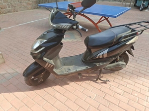 申威电动车九成新低转,21年10月份的车,电瓶是72v20安