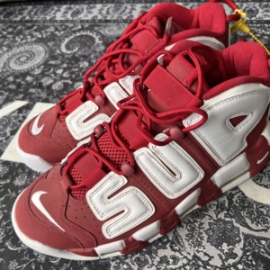 高版 supreme nike 联名 皮蓬篮球鞋 白红 全新