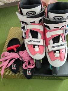 圣巴品牌高端专业平花轮滑鞋,苏菲浅定制款trix,30～32