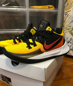 nike欧文2low日落 防滑耐磨 适合后卫位置 实战了两场