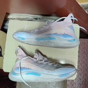 000人付款淘宝ua 库里7 樱花 curry7 代 41码emin彐m1