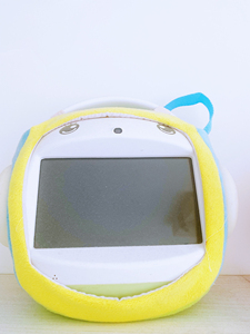 名校堂早教机r7,带两个麦克风