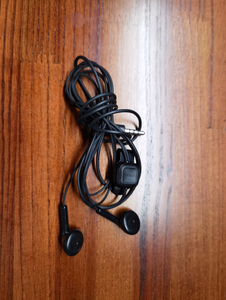 诺基亚 有线 耳机 带线控 全新