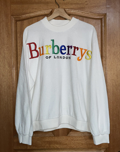 巴宝莉卫衣彩虹