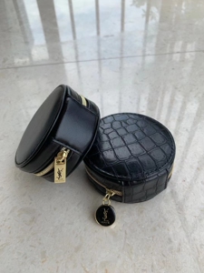 圣罗兰气垫包黑色鳄鱼纹 平版 星星款 银色金色红色都有货,我