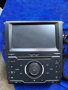 徐港福特蒙迪欧DVD导航仪一体机特价出，内置空调板，重庆地区