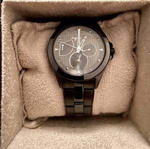 000人付款淘宝agnes b中古手表,表带一体手链式手表,30周年限量手表