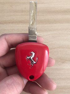 法拉利仿真汽车遥控器钥匙模型,收藏,外壳35元,按键不可按.