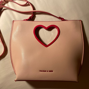 出一款小ck爱心包 情人节限定包 红心皇后