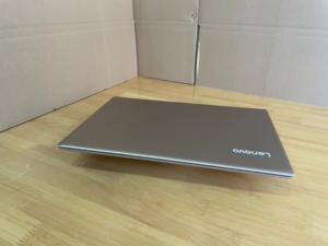 联想潮7000/i7-8550u四核/mx150显卡/笔记本