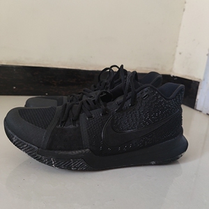 nike欧文3 45码 黑武士 大理石纹理全黑