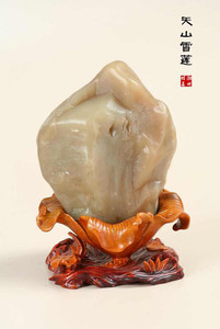白蜡冻:台山玉原石《天山雪莲》,冻地白润,天然无加工.原石尺