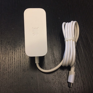 小米米兔积木机器人 品牌:miui/小米 配件类型:充电器