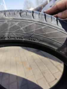 丰源远路frd66轮胎235 50 19,235 50r19