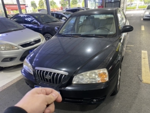 几千块,一手领导用车,伊兰达手动挡06年5月双费用,公里数1