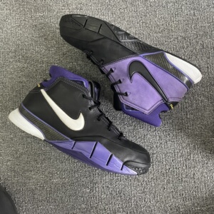 44码nike zk1 科比1代 黑紫