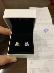 Pandora潘多拉多色三朵小花珐琅银耳钉