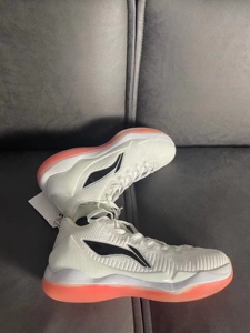 驭帅11球员版低帮