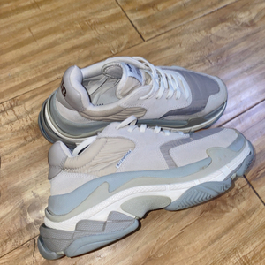 巴黎世家二代鞋女