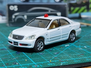 tomica 多米卡 丰田 皇冠 便衣覆面警车