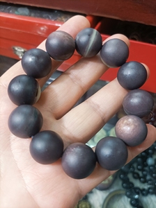 00zwchenlele淘宝宁夏特产贺兰石手链手串男式女式挂件锦里紫袍玉送