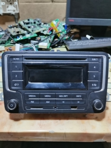 大众宝来传奇原厂cd机,送尾插线,换大屏了转让,支持usb