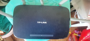 低价售TP-LINK TL-WDR6600千兆路由器