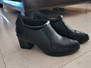 春达黑色皮鞋女,36码,春秋穿
