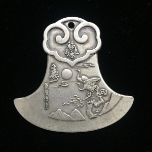 qq434512745淘宝s925纯银斧头吊坠男士霸气龙头斧项链