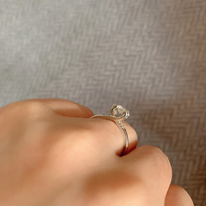 通灵珠宝钻戒蓝色火焰