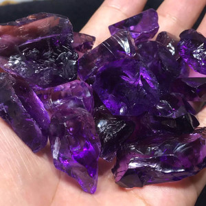 紫色石英岩原石图片图片